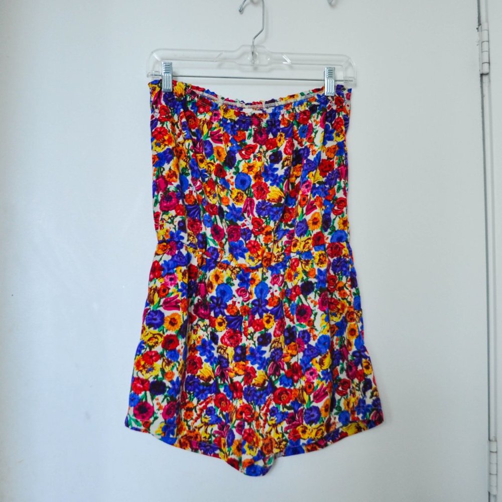 XXI Flower Romper - Picture 3 of 3